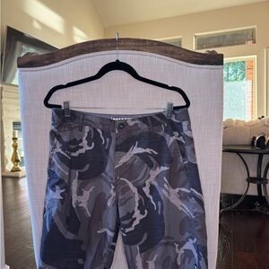 Rip Curl Boardwalk shorts size 33